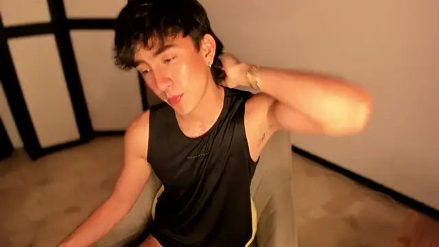 sweettaaron01 现场XXX聊天