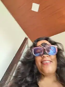 Ruvi_Queen live XXX chat