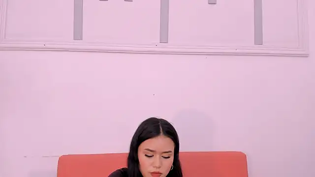 Emily-Carter Adlı Modelin Canlı XXX Sohbeti