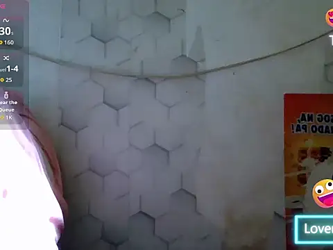 HugeAgatha Pertunjukan Webcam