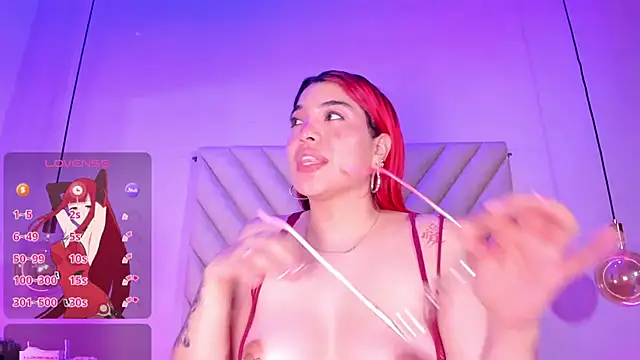 EmmaSwift_ élő XXX-chatje