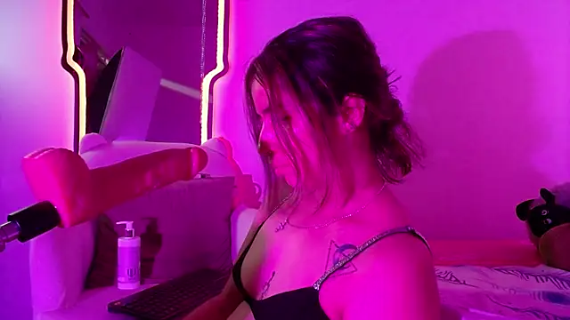 valentina_angel Adlı Modelin Canlı XXX Sohbeti