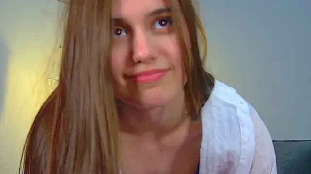 ArianaAllens Chat XXX in diretta