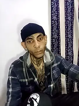 Demon_Rose_ élő XXX-chatje