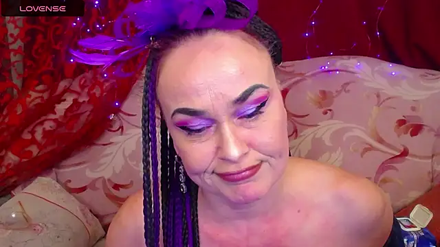 hotzlata élő XXX-chatje
