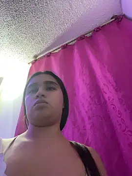 I_Samanthaa Chat XXX in diretta