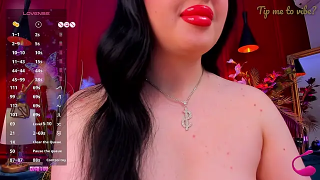 Mayzzie Chat XXX live
