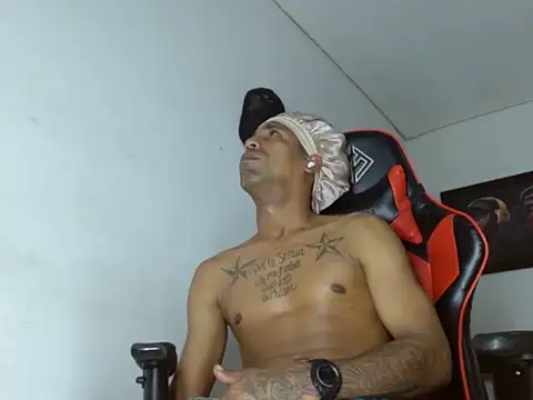 BBC_Black_n Webbikameraesitys