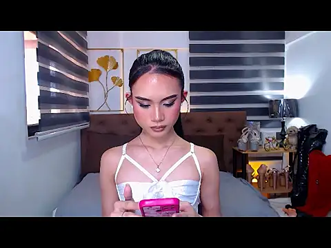 JuicyCockThea: онлайн-секс-чат
