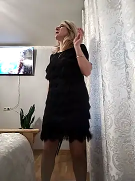 AhlyssaLove1155's Live XXX Chat