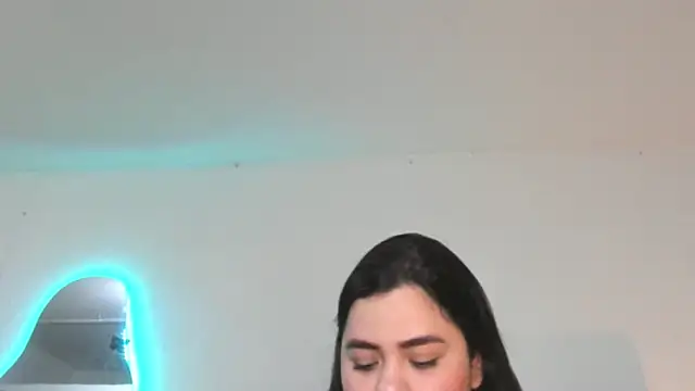 Chat XXX en directo de laurenlaine
