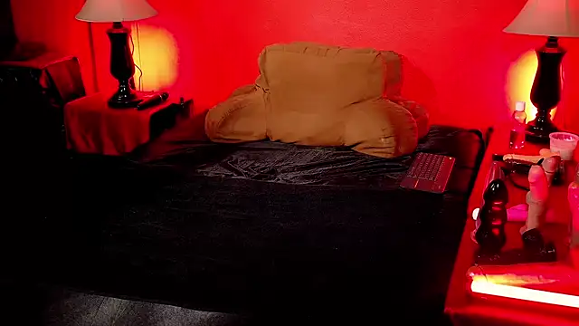 Онлайн чат XXX JenniferCD