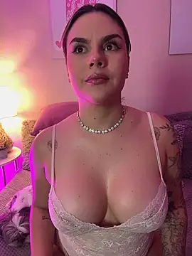 Chat +18 de TinaMercier ao vivo