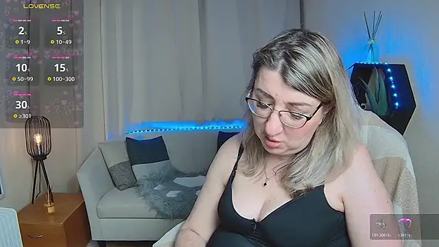 Chat XXX en directo de KKMimiKK