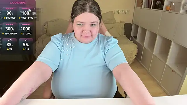PlumPie Adlı Modelin Canlı XXX Sohbeti