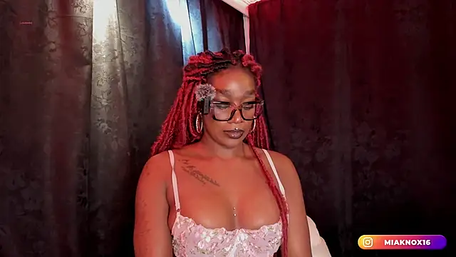 MiaKnox Webcam-Show