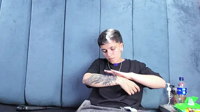 Megan_Thompson_'s Live XXX Chat