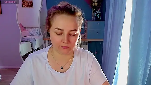 Živý XXX chat Mira_Mermayd