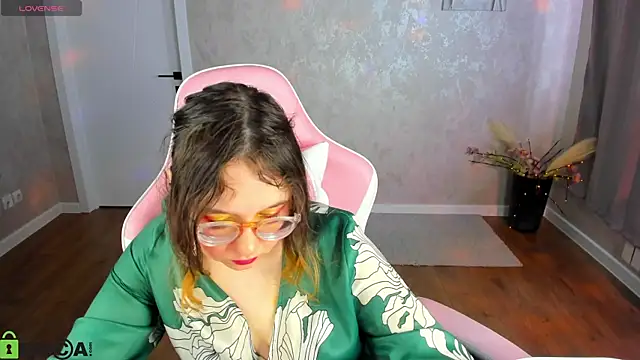 Aleks-castern Live XXX chat