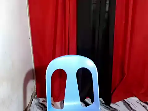 laura_leeforever Pertunjukan Webcam