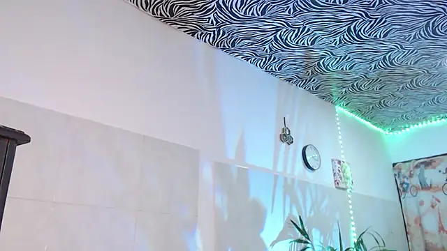 KimberlyXtreme live XXX chat