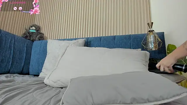 Chatroom XXX en direct de kathecute__