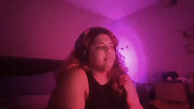 1n0nlythroat's Live XXX Chat