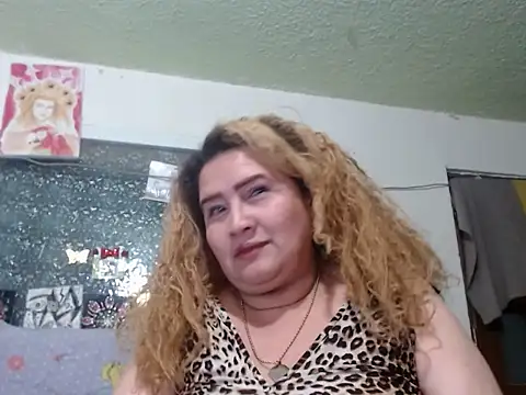 Perla1981--'s Live XXX Chat