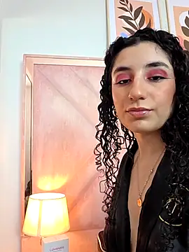 DemiJones_ Adlı Modelin Canlı XXX Sohbeti