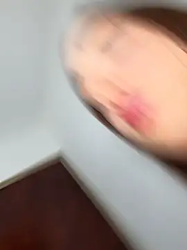 hottiee_melannie 现场XXX聊天