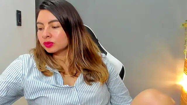 __Emma__11__Lecat_ Chat XXX in diretta