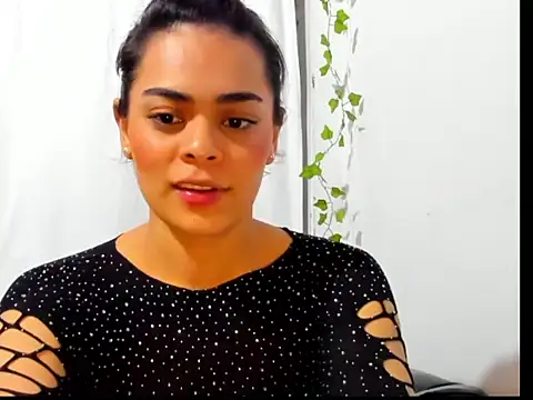 Chat XXX en directo de Antonella_Gomez22