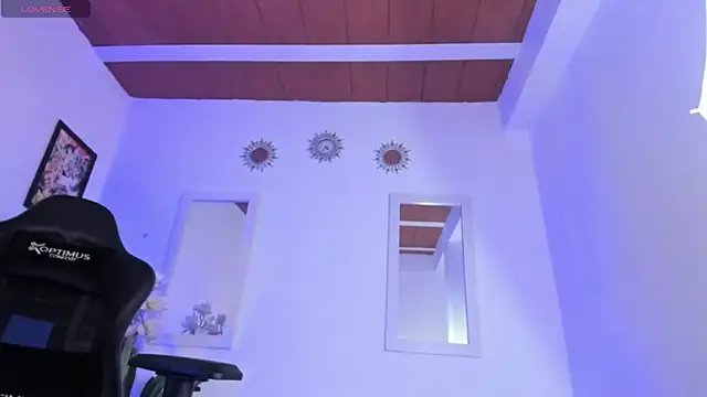 Chat +18 de Dimitra_hells ao vivo