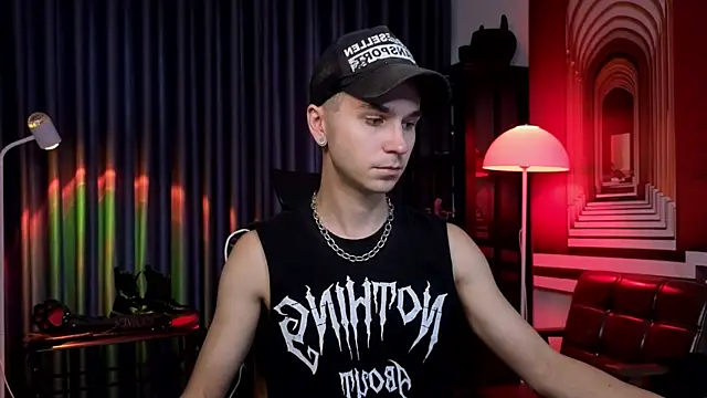 Joseph__Quinn élő XXX-chatje