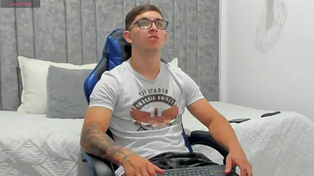 Calvin_Hunter 网络视讯表演