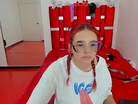 scarlett_red_1 Webcam show