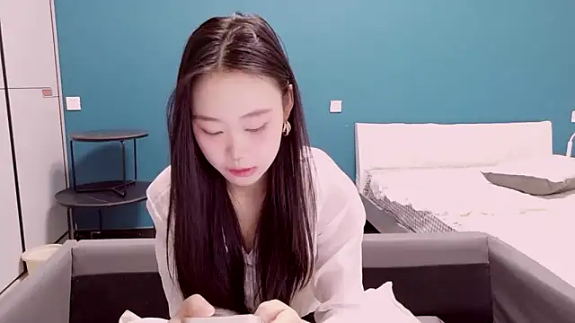 ZHJKS9988's Live XXX Chat