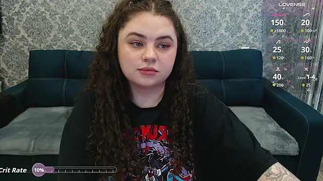 LunaRoub's Live XXX Chat