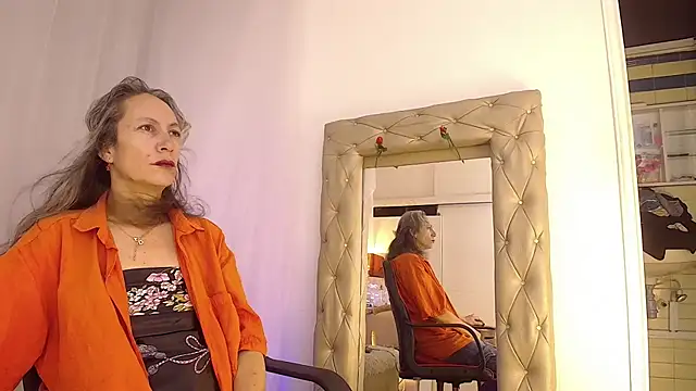laurasofia45: απευθείας συνομιλία ΧΧΧ