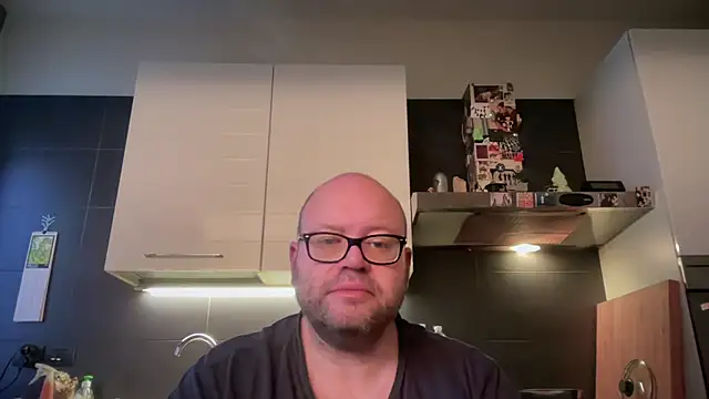 theitalianbear Show Webcam