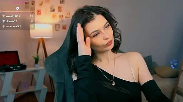 rebbekkakowalski Chat XXX in diretta