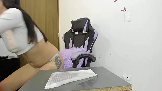 kimberlysweet7's Live XXX Chat