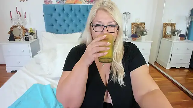 Webkamerová show ByaStorm