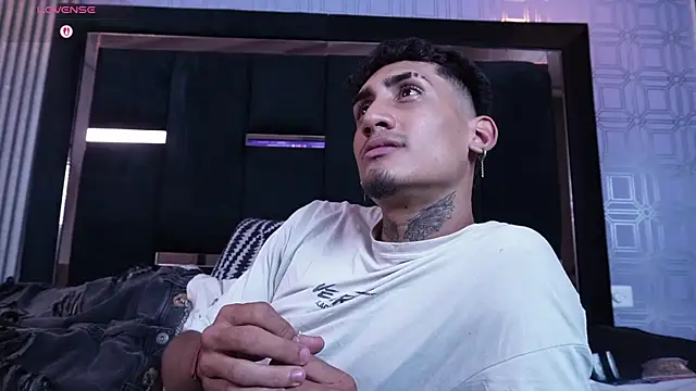 Dark_Eros_ Show Webcam