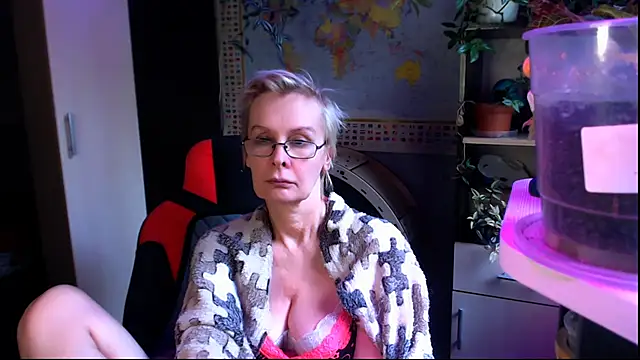 HelgaHimmell's Live XXX Chat