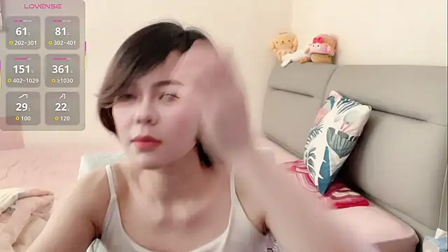 Linda-LL Show Webcam