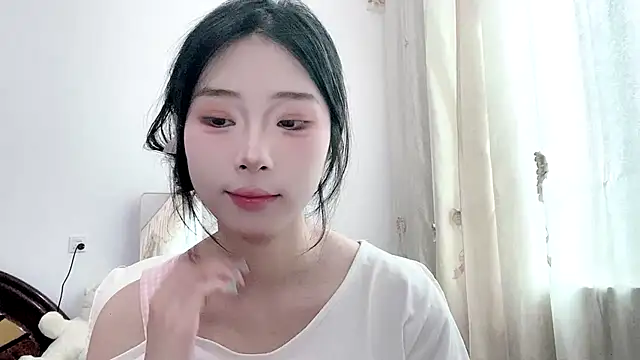 yiyibaby2026 网络视讯表演