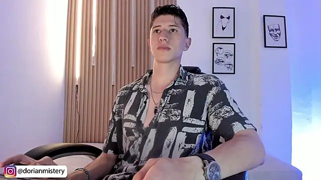 Dorianmistery2322_ Webcam show