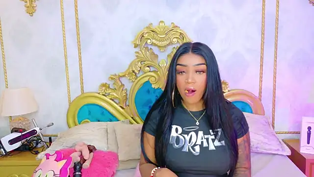 XXX chat uživo modela SalomeRestrepo