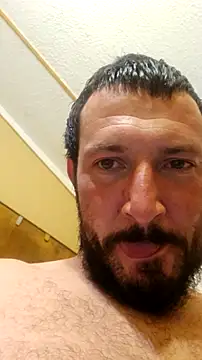 UncutHammer69 Show in webcam